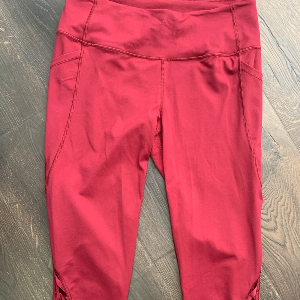 VICTORIA’S SECRET Capri workout pant!